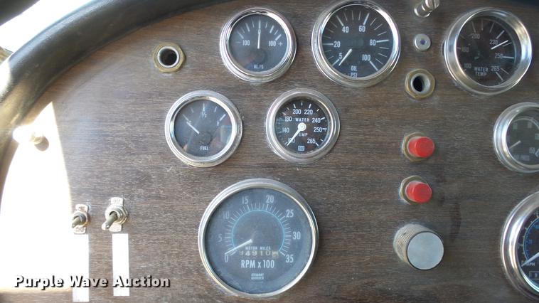 image for item DC0655 1985 Peterbilt 359 dump truck