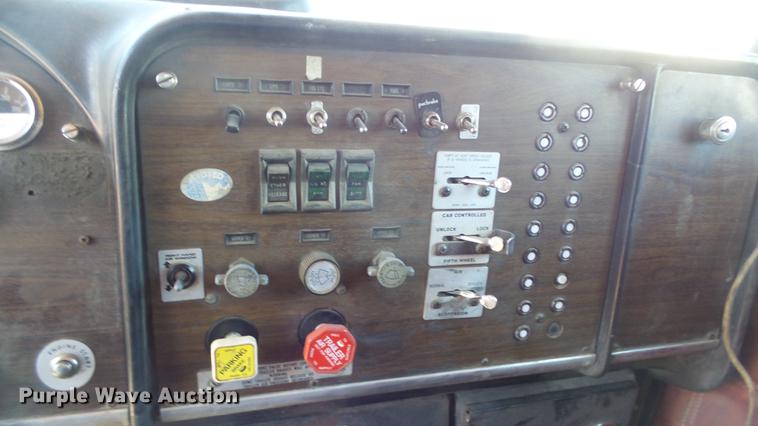 image for item DC0655 1985 Peterbilt 359 dump truck