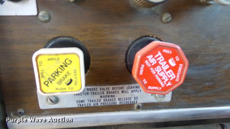 image for item DC0655 1985 Peterbilt 359 dump truck