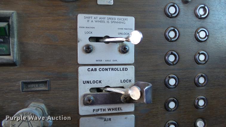 image for item DC0655 1985 Peterbilt 359 dump truck