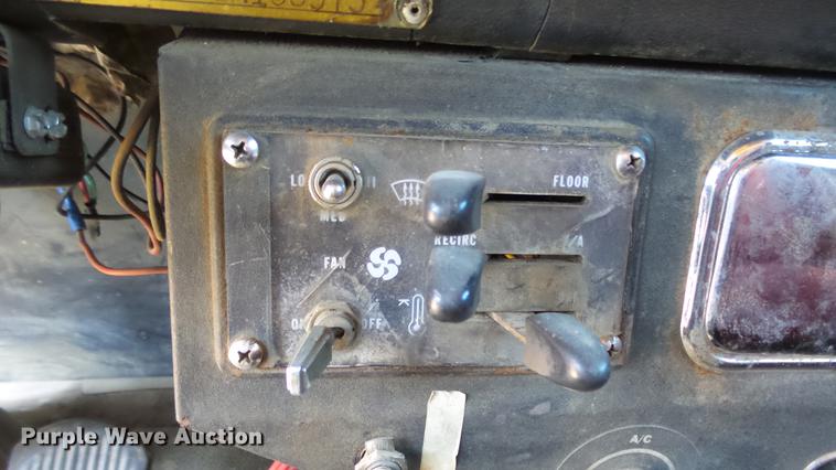 image for item DC0655 1985 Peterbilt 359 dump truck