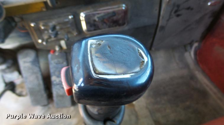 image for item DC0655 1985 Peterbilt 359 dump truck