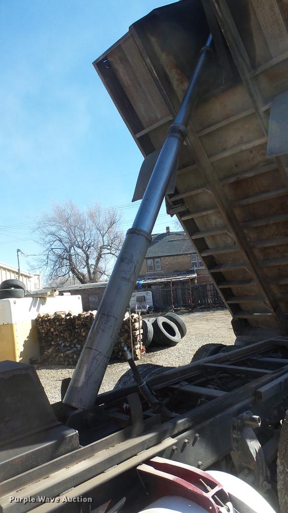 image for item DC0655 1985 Peterbilt 359 dump truck