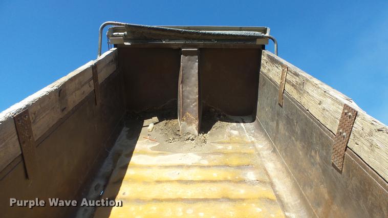 image for item DC0655 1985 Peterbilt 359 dump truck