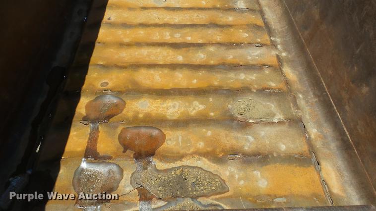 image for item DC0655 1985 Peterbilt 359 dump truck