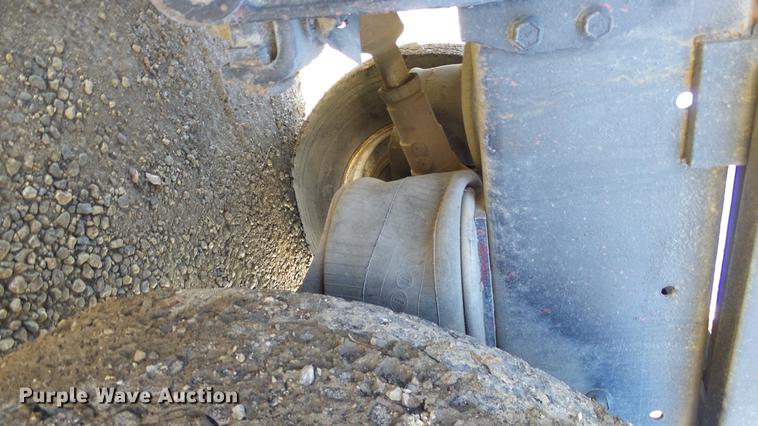 image for item DC0655 1985 Peterbilt 359 dump truck