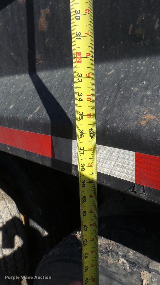 image for item DC0655 1985 Peterbilt 359 dump truck