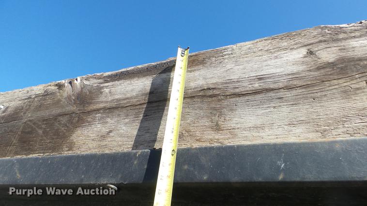 image for item DC0655 1985 Peterbilt 359 dump truck