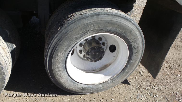 image for item DC0655 1985 Peterbilt 359 dump truck