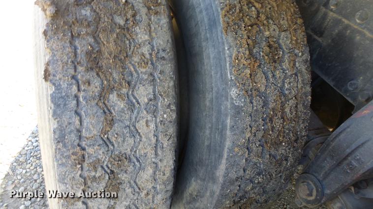 image for item DC0655 1985 Peterbilt 359 dump truck