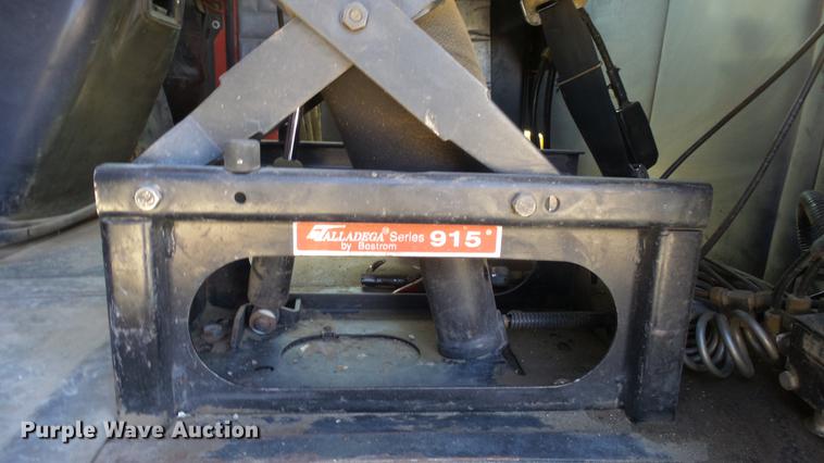 image for item DC0659 1996 Volvo WG dump truck