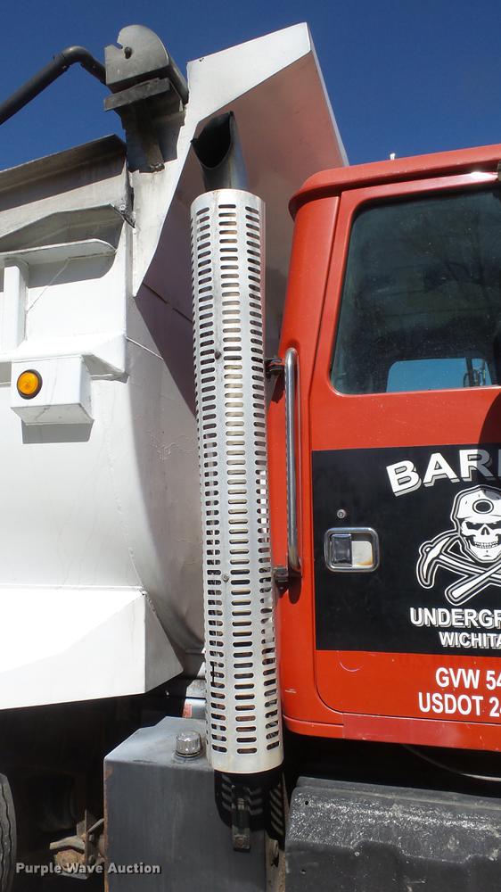 image for item DC0659 1996 Volvo WG dump truck