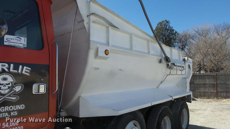 image for item DC0659 1996 Volvo WG dump truck