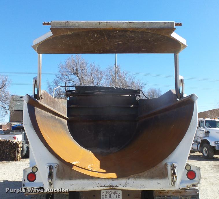 image for item DC0659 1996 Volvo WG dump truck