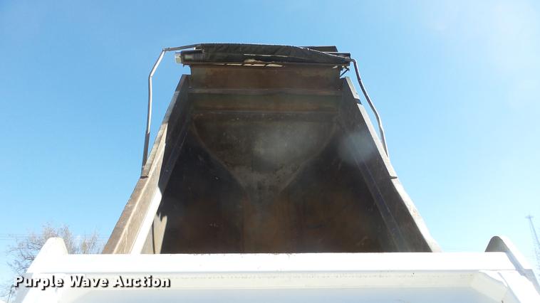 image for item DC0659 1996 Volvo WG dump truck