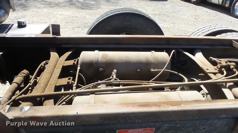 image for item DC0659 1996 Volvo WG dump truck