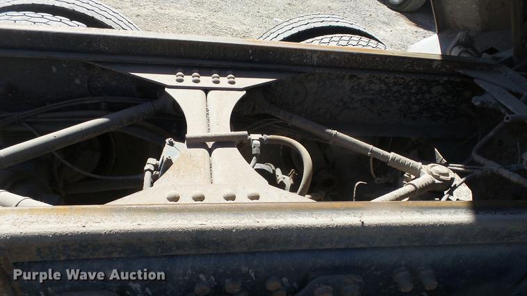 image for item DC0659 1996 Volvo WG dump truck