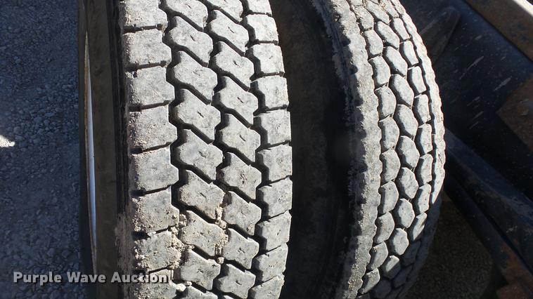 image for item DC0659 1996 Volvo WG dump truck