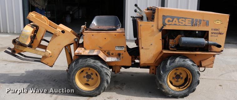 image for item DC3543 1989 Case Maxi-Sneaker B cable plow