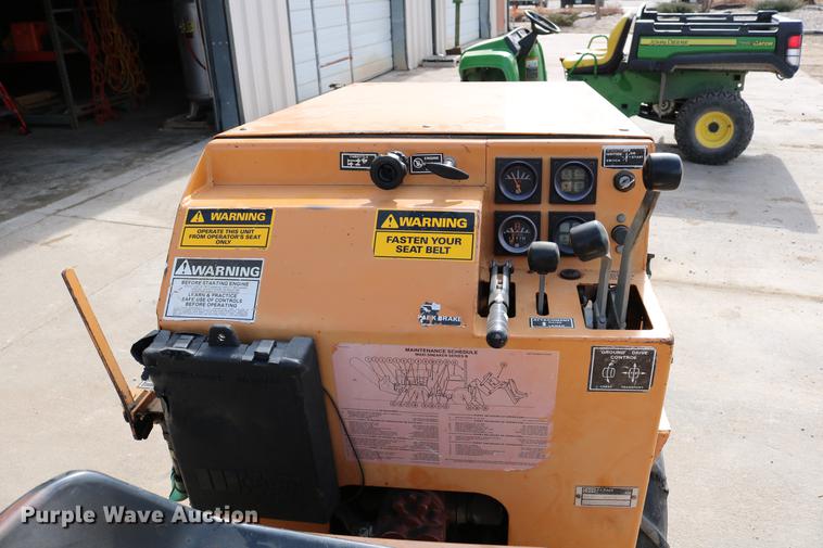 image for item DC3543 1989 Case Maxi-Sneaker B cable plow