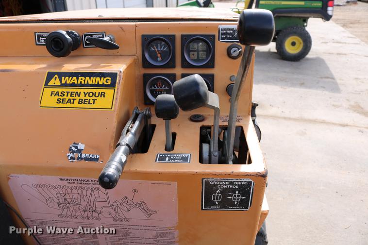 image for item DC3543 1989 Case Maxi-Sneaker B cable plow