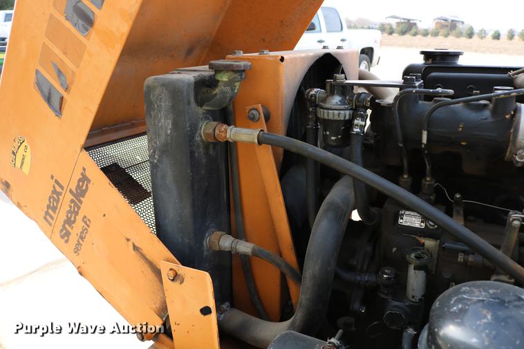 image for item DC3543 1989 Case Maxi-Sneaker B cable plow