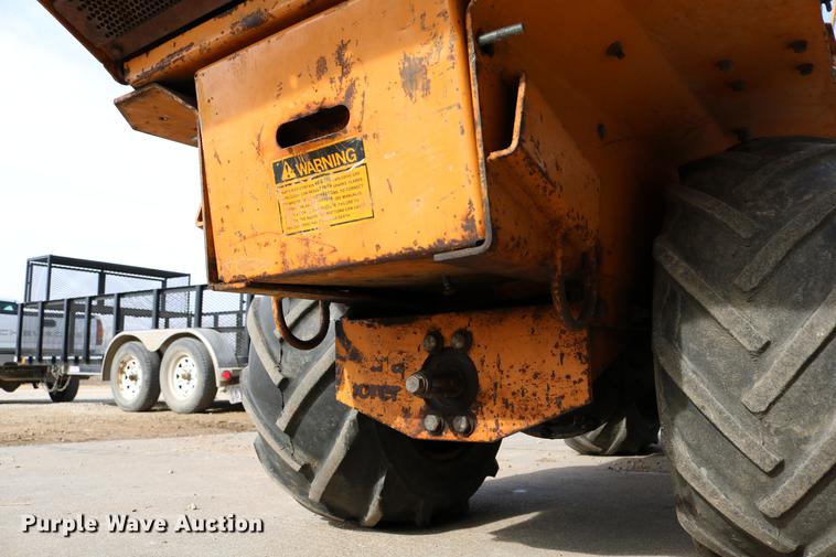 image for item DC3543 1989 Case Maxi-Sneaker B cable plow