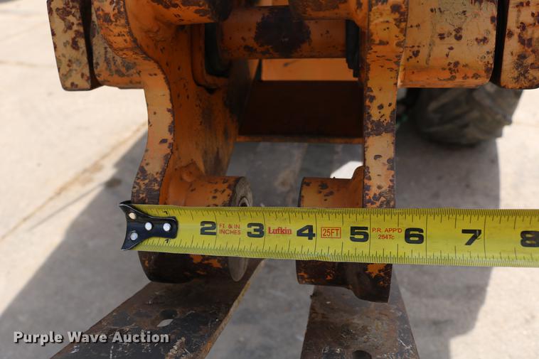 image for item DC3543 1989 Case Maxi-Sneaker B cable plow