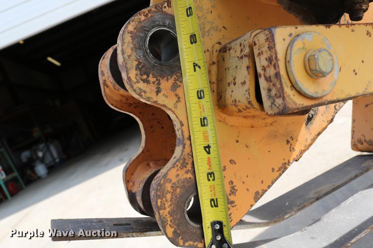 image for item DC3543 1989 Case Maxi-Sneaker B cable plow