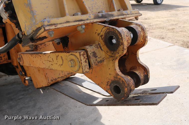 image for item DC3543 1989 Case Maxi-Sneaker B cable plow