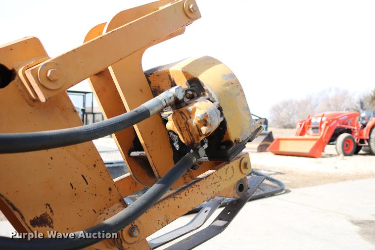 image for item DC3543 1989 Case Maxi-Sneaker B cable plow