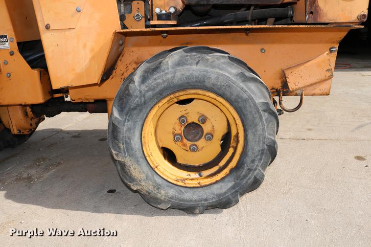 image for item DC3543 1989 Case Maxi-Sneaker B cable plow