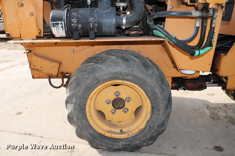 image for item DC3543 1989 Case Maxi-Sneaker B cable plow