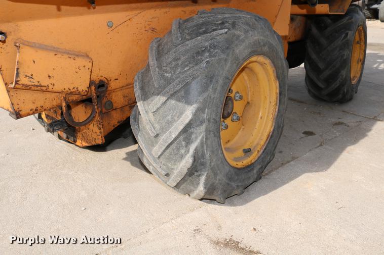 image for item DC3543 1989 Case Maxi-Sneaker B cable plow