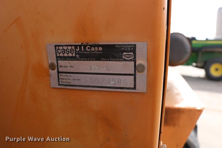 image for item DC3543 1989 Case Maxi-Sneaker B cable plow