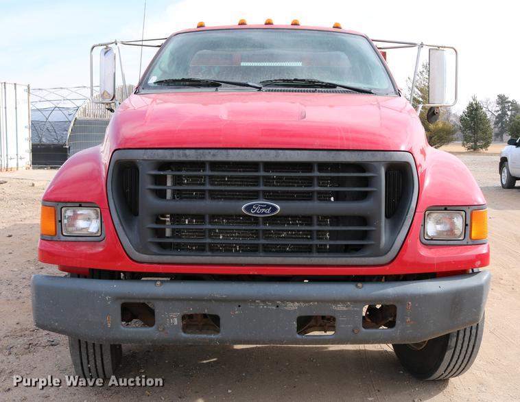 image for item DC3544 2000 Ford F650 Super Duty dump truck