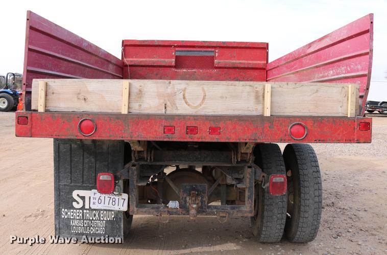 image for item DC3544 2000 Ford F650 Super Duty dump truck