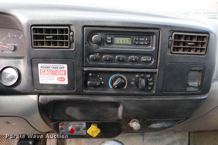 image for item DC3544 2000 Ford F650 Super Duty dump truck