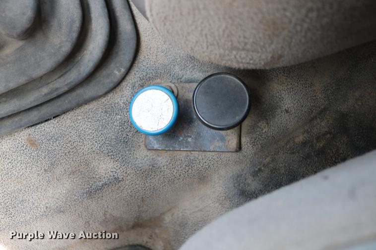 image for item DC3544 2000 Ford F650 Super Duty dump truck