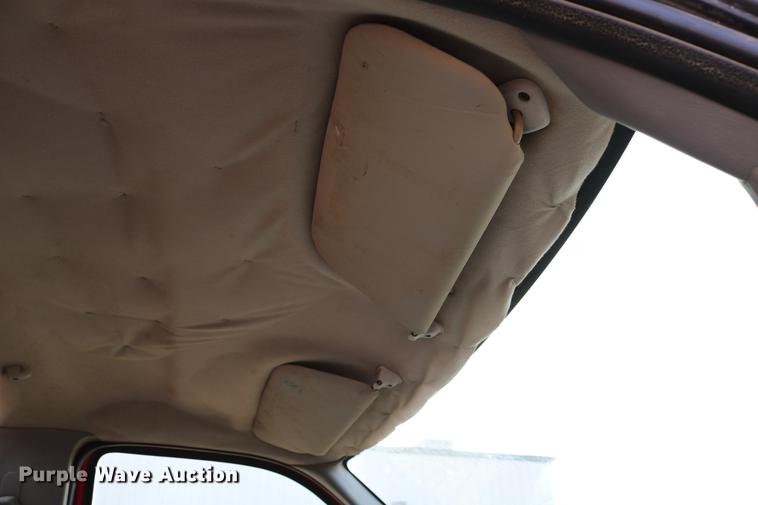 image for item DC3544 2000 Ford F650 Super Duty dump truck