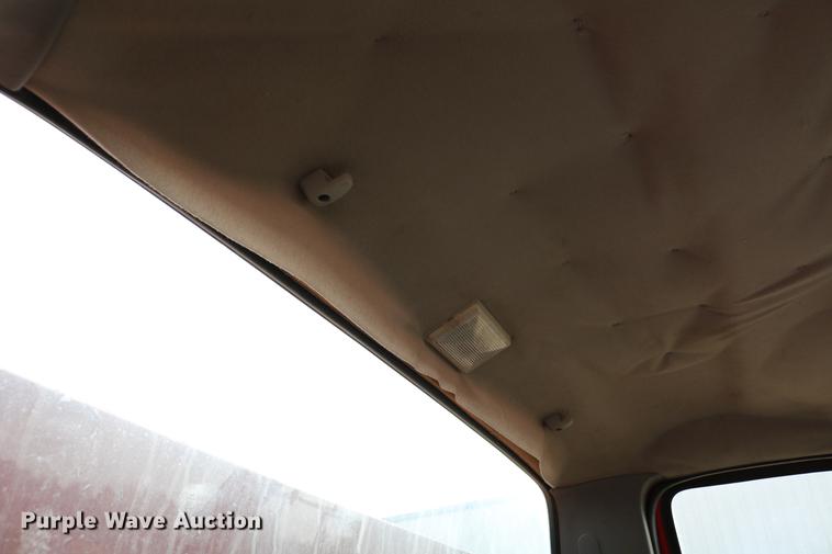 image for item DC3544 2000 Ford F650 Super Duty dump truck