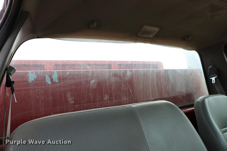 image for item DC3544 2000 Ford F650 Super Duty dump truck