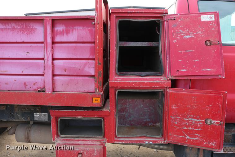 image for item DC3544 2000 Ford F650 Super Duty dump truck