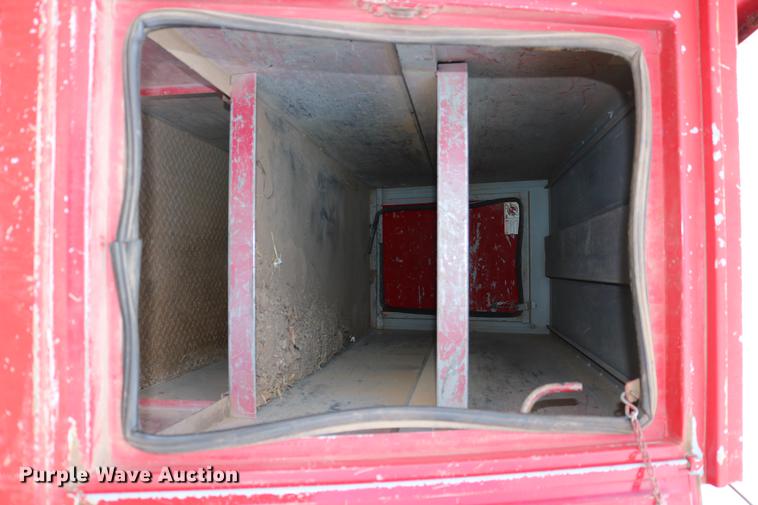 image for item DC3544 2000 Ford F650 Super Duty dump truck