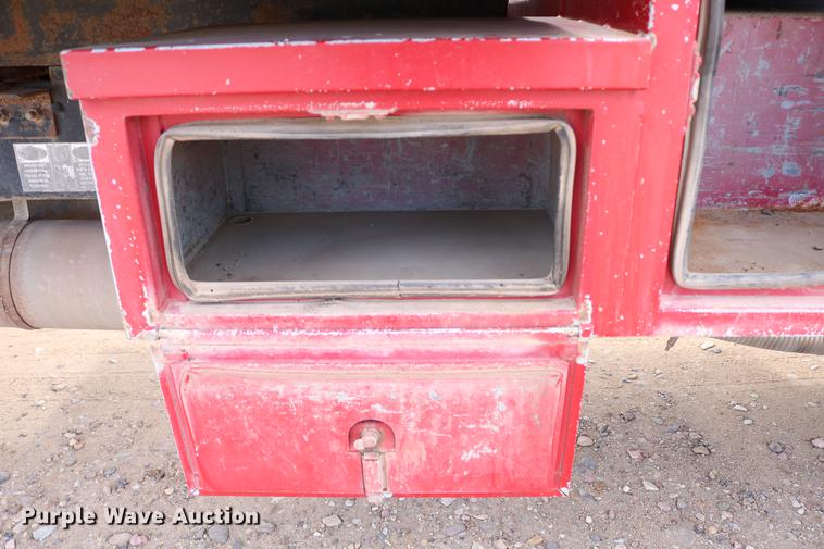 image for item DC3544 2000 Ford F650 Super Duty dump truck