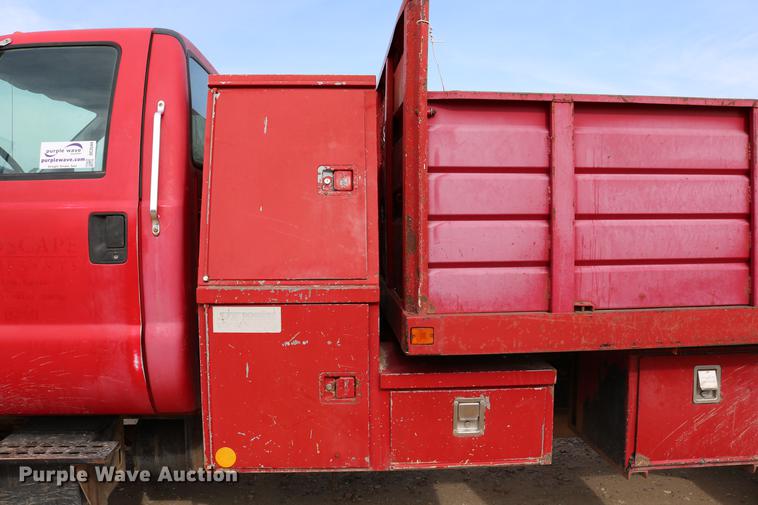 image for item DC3544 2000 Ford F650 Super Duty dump truck