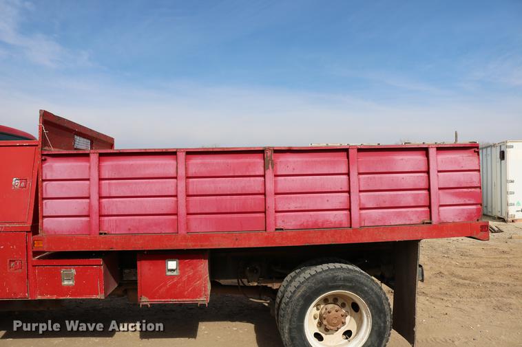 image for item DC3544 2000 Ford F650 Super Duty dump truck
