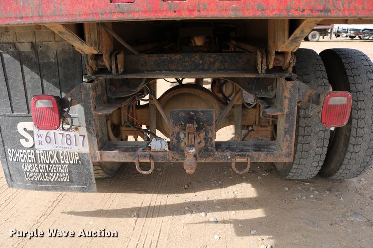 image for item DC3544 2000 Ford F650 Super Duty dump truck