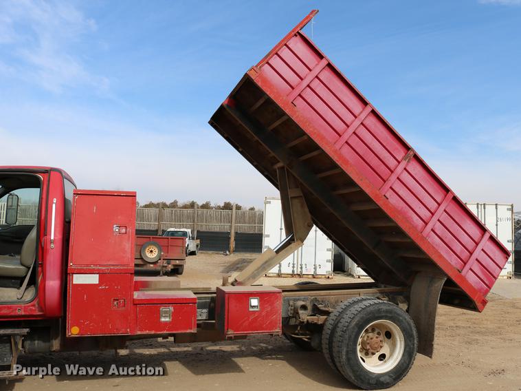 image for item DC3544 2000 Ford F650 Super Duty dump truck