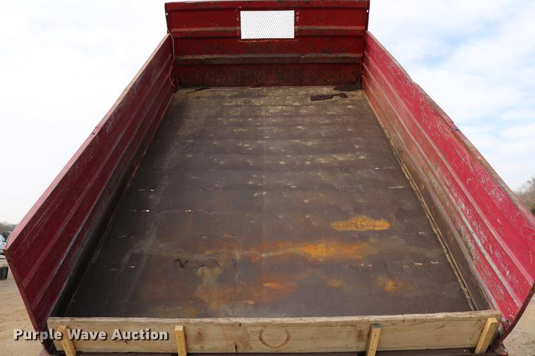 image for item DC3544 2000 Ford F650 Super Duty dump truck